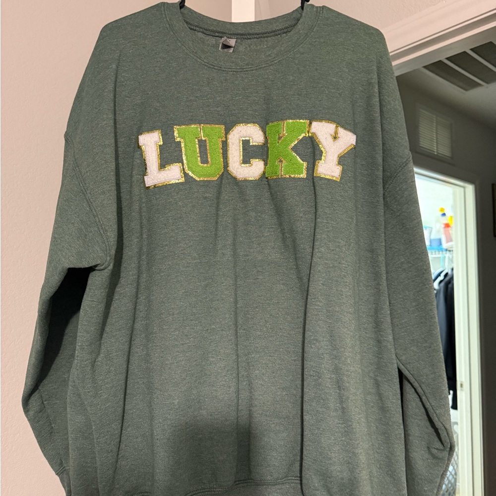 Gildan Green Crew Neck Sweater with Lucky Print